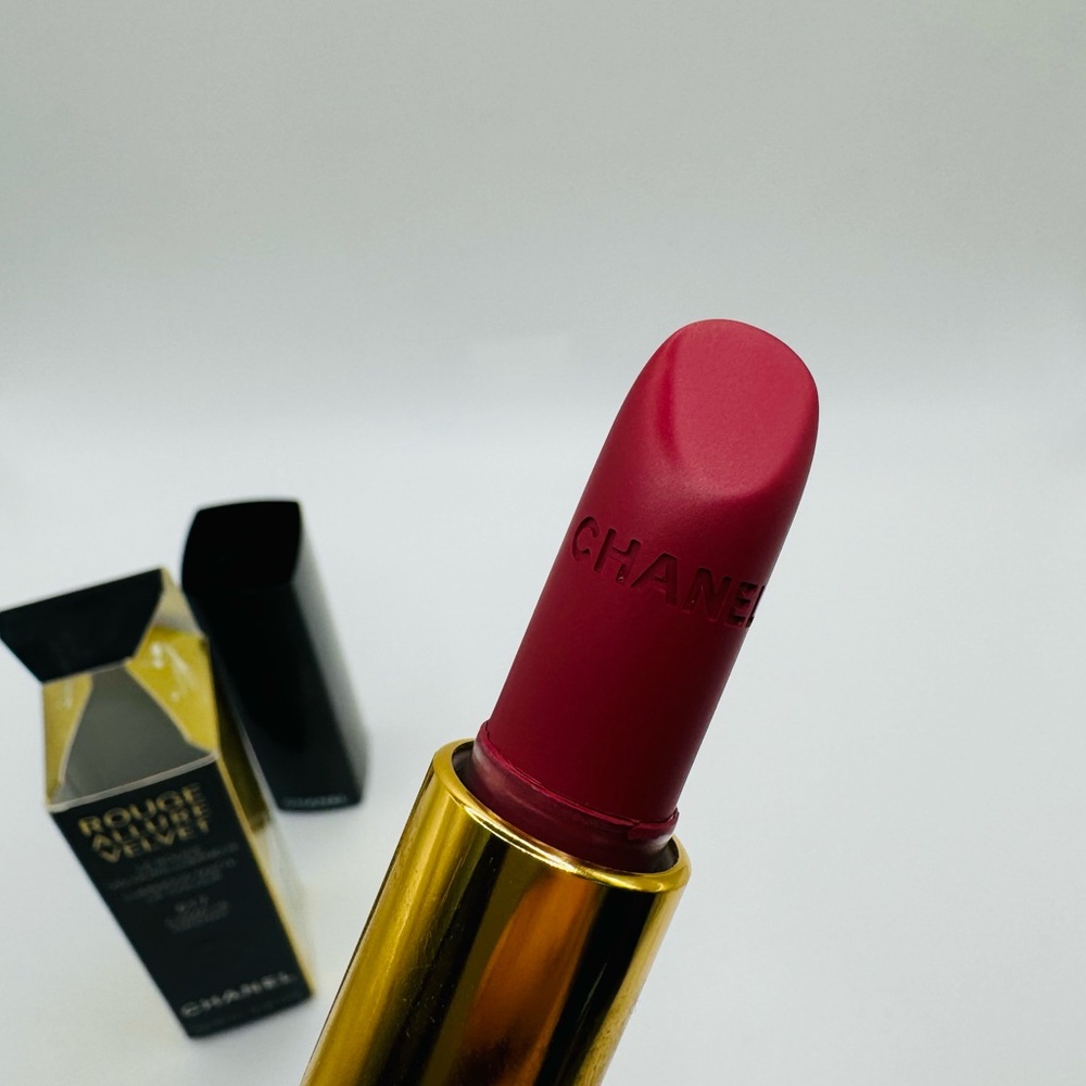 Chanel Rouge Allure Velvet Limited Edition